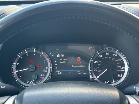 Used 2023 Toyota Highlander XLE image 24