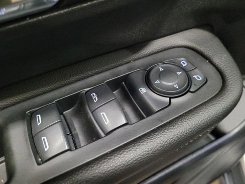 Used 2021 GMC Terrain SLE w/ Driver Convenience Package AWD/4WD image 27