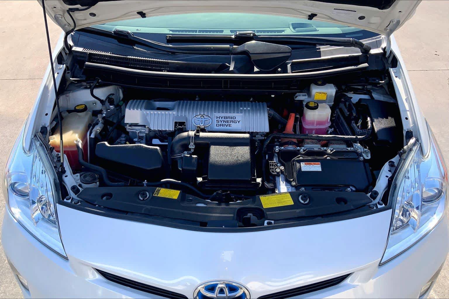 Used 2014 Toyota Prius Four w/ Solar Roof Package FWD image 31