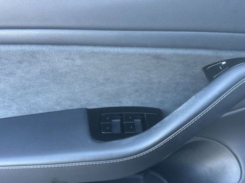 Used 2019 Tesla Model 3 Long Range image 11