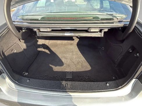 Used 2014 Mercedes-Benz E 350 4MATIC Sedan image 13