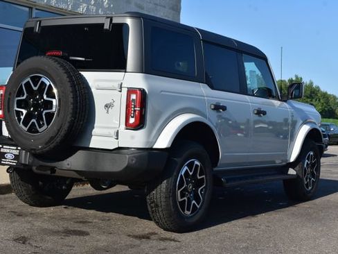 New 2026 Ford Bronco Outer Banks AWD/4WD image 17