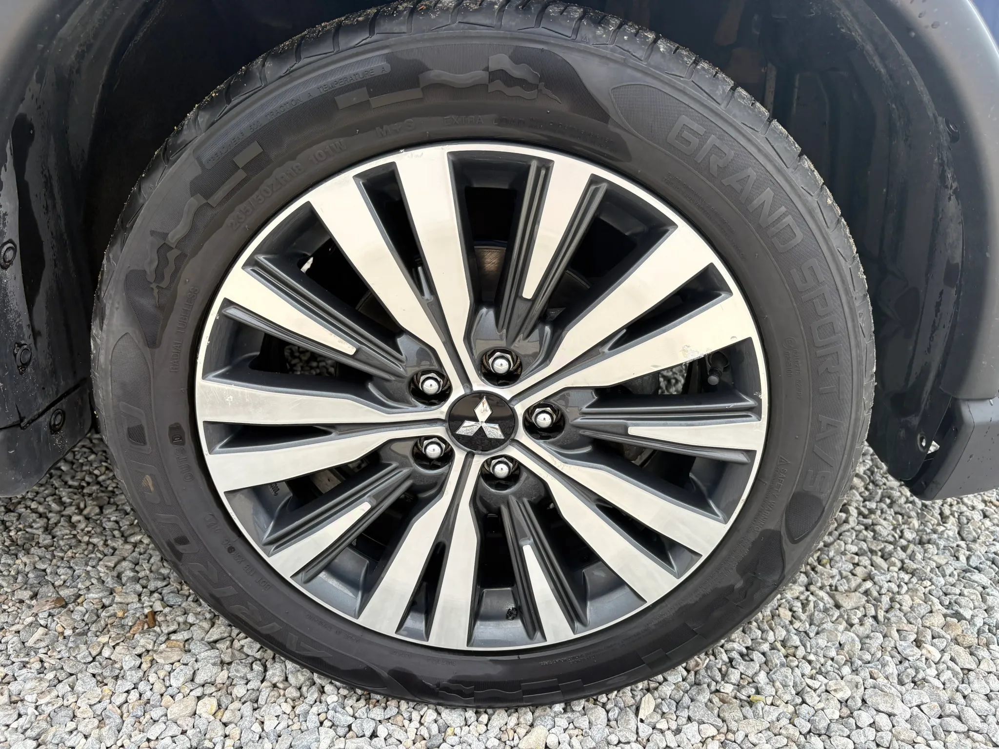 Used 2020 Mitsubishi Outlander SEL AWD/4WD image 11