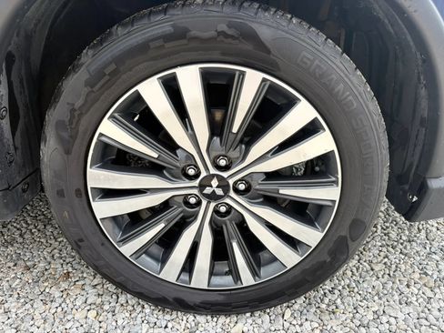 Used 2020 Mitsubishi Outlander SEL AWD/4WD image 11