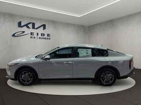 New 2026 Kia K4 LXS image 2