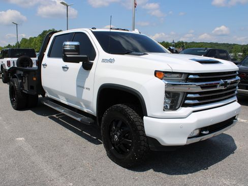 Used 2021 Chevrolet Silverado 3500 High Country AWD/4WD image 4