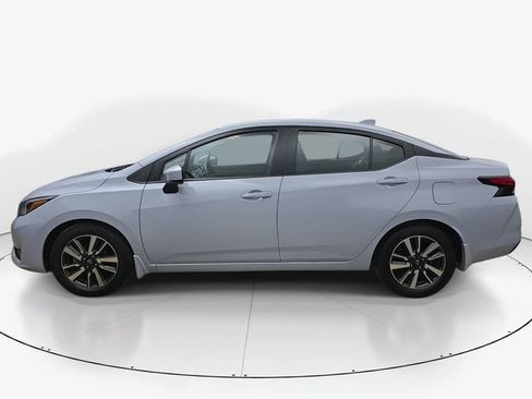 Used 2025 Nissan Versa SV w/ Trunk Package FWD image 9