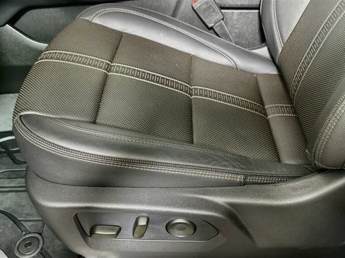 Used 2026 Chevrolet Tahoe High Country AWD/4WD image 25