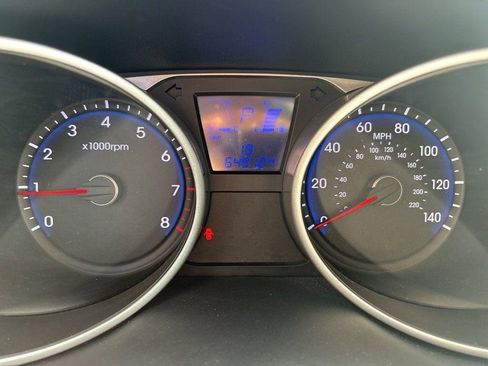 Used 2013 Hyundai Tucson GLS image 15