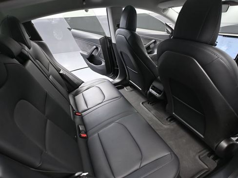 Used 2018 Tesla Model 3 Mid Range RWD image 39