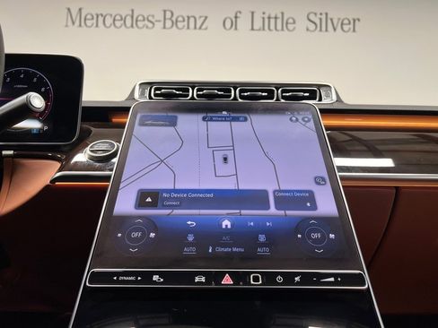 Used 2025 Mercedes-Benz S 580 4MATIC Sedan image 33
