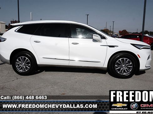 Used 2023 Buick Enclave Essence image 42
