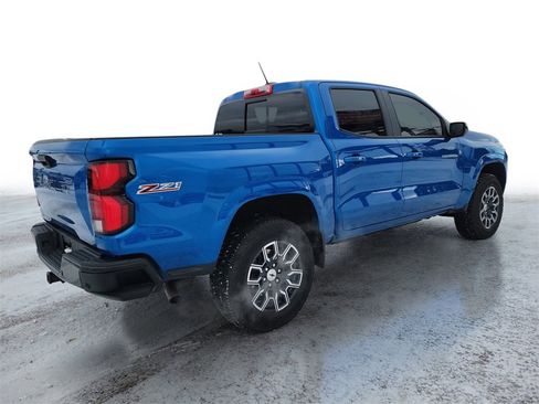 Used 2023 Chevrolet Colorado Z71 w/ Z71 Convenience Package 2 image 4