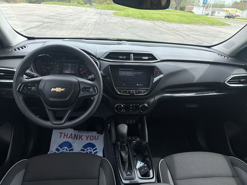 Used 2023 Chevrolet TrailBlazer LT w/ Convenience Package FWD image 25