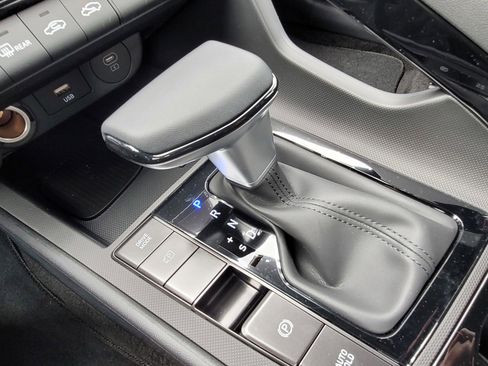 New 2025 Hyundai Elantra SEL image 18