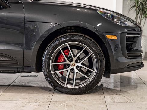 Used 2023 Porsche Macan S image 10