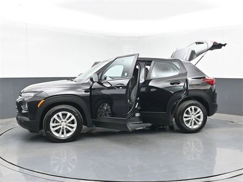 Used 2022 Chevrolet TrailBlazer LS image 50