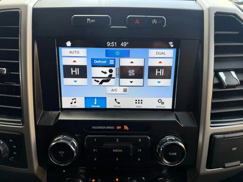 Used 2018 Ford F150 Lariat image 21