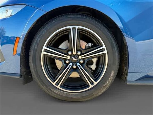 Used 2024 Ford Mustang Premium image 14