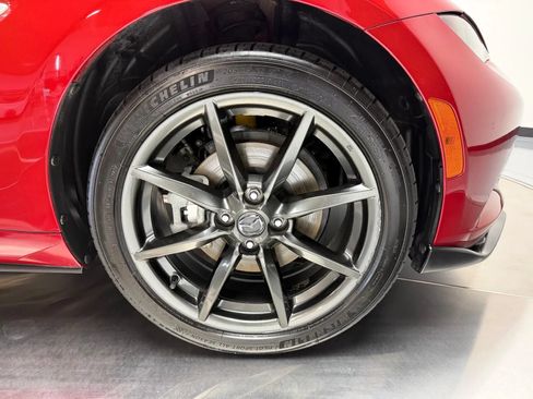 Used 2016 MAZDA MX-5 Miata Club RWD image 7