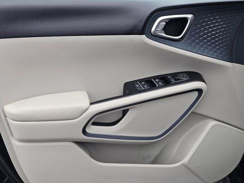 Certified 2023 Kia Soul EX image 15