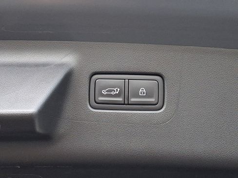 Used 2025 Hyundai Santa Fe SEL AWD/4WD image 28