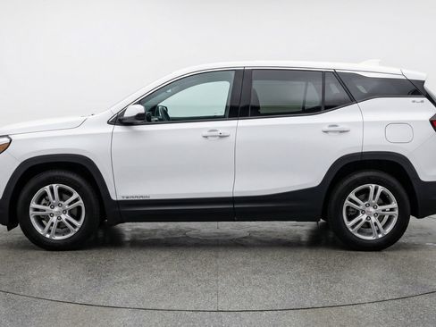 Used 2024 GMC Terrain SLE FWD image 5