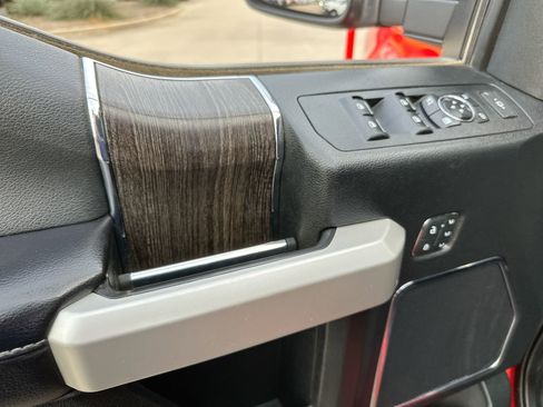 Used 2021 Ford F250 Lariat w/ Lariat Ultimate Package image 13