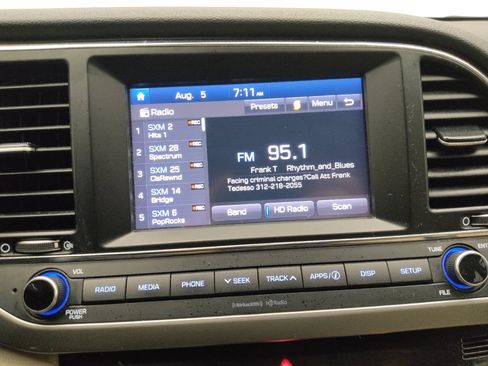 Used 2018 Hyundai Elantra Value Edition FWD image 25