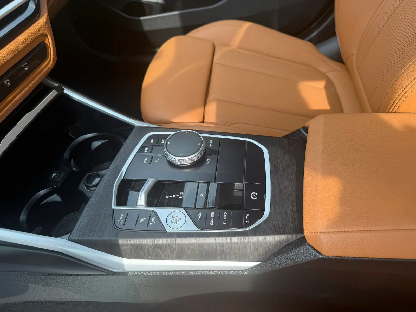 Used 2024 BMW 330i Sedan w/ Convenience Package RWD image 13