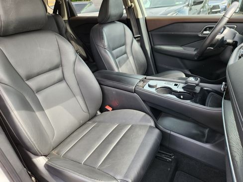 Certified 2021 Nissan Rogue SL w/ Premium Package AWD/4WD image 15