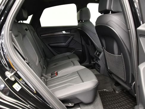 Certified 2025 Audi Q5 2.0T Premium image 48