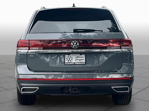 New 2026 Volkswagen Atlas SE FWD image 4