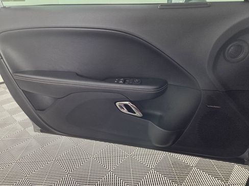 Used 2016 Dodge Challenger SRT Hellcat RWD image 20
