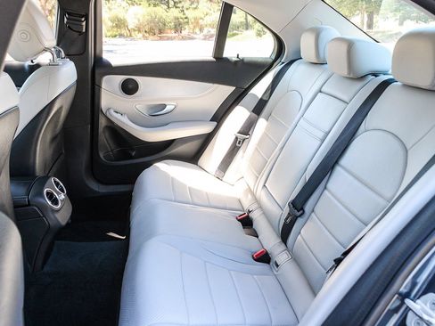 Used 2015 Mercedes-Benz C 300 Sedan image 19