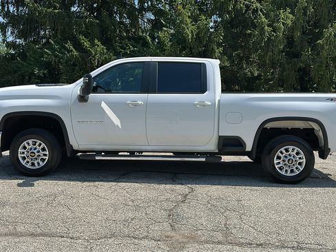 Used 2025 Chevrolet Silverado 2500 LT w/ Convenience Package AWD/4WD image 30