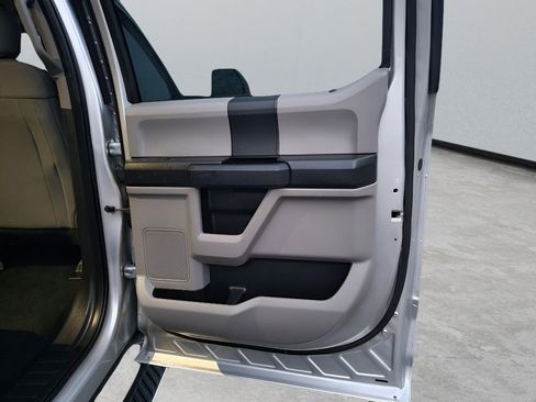 Used 2017 Ford F250 XL w/ STX Appearance Package image 24