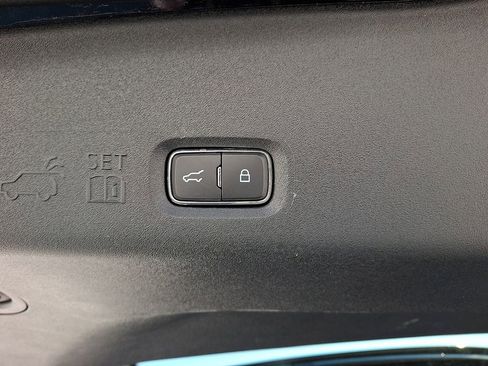 Used 2025 Ford Expedition Max Platinum image 29