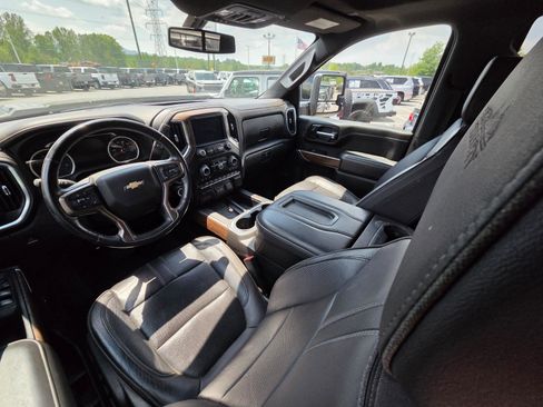 Used 2022 Chevrolet Silverado 2500 High Country AWD/4WD image 10