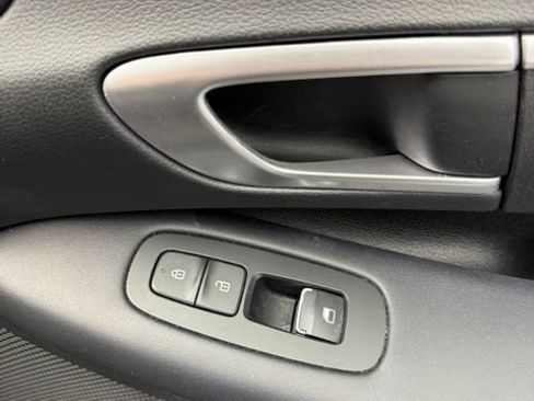 Used 2021 Hyundai Sonata SE w/ Preferred Accessory Package FWD image 52