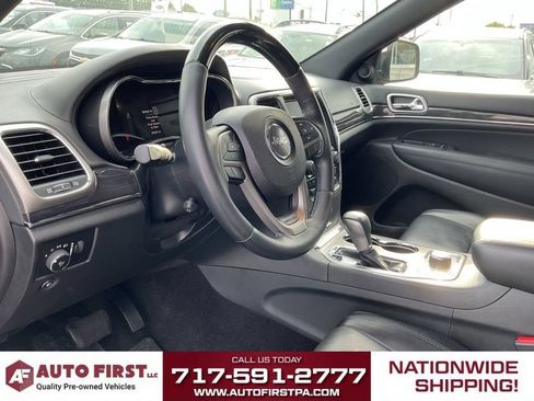 Used 2018 Jeep Grand Cherokee Overland AWD/4WD image 6