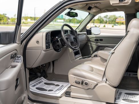 Used 2005 Chevrolet Silverado 3500 LT w/ Heavy-Duty Power Package image 31