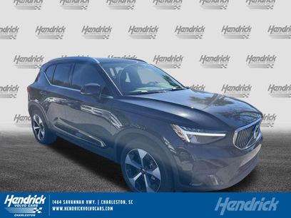Certified 2025 Volvo XC40 B5 Core w/ Protection Package Premier
