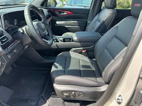 Used 2026 Chevrolet Traverse Z71 w/ Driver Confidence Package AWD/4WD image 21