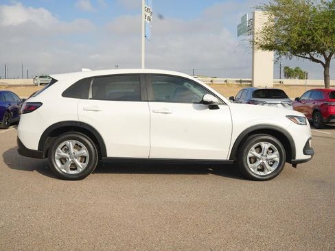 Used 2023 Honda HR-V LX image 5