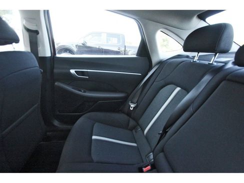 Certified 2024 Hyundai Sonata SEL w/ Convenience Package FWD image 12