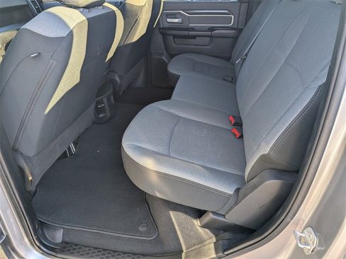 Used 2022 RAM 2500 Big Horn image 17