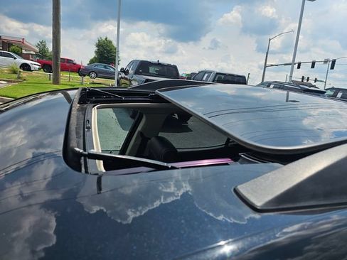 Used 2019 GMC Acadia Denali w/ Technology Package FWD image 22