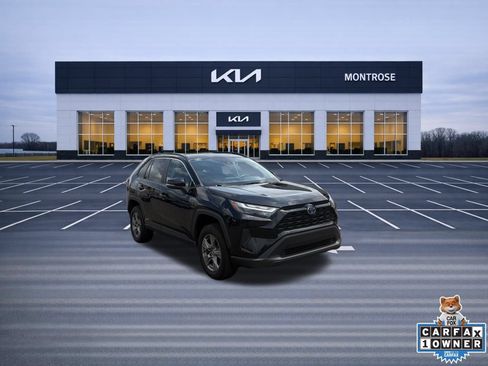 Used 2024 Toyota RAV4 XLE w/ Convenience Package AWD/4WD image 3