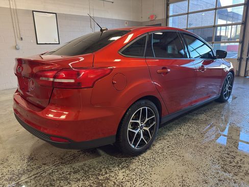 Used 2018 Ford Focus SEL image 6